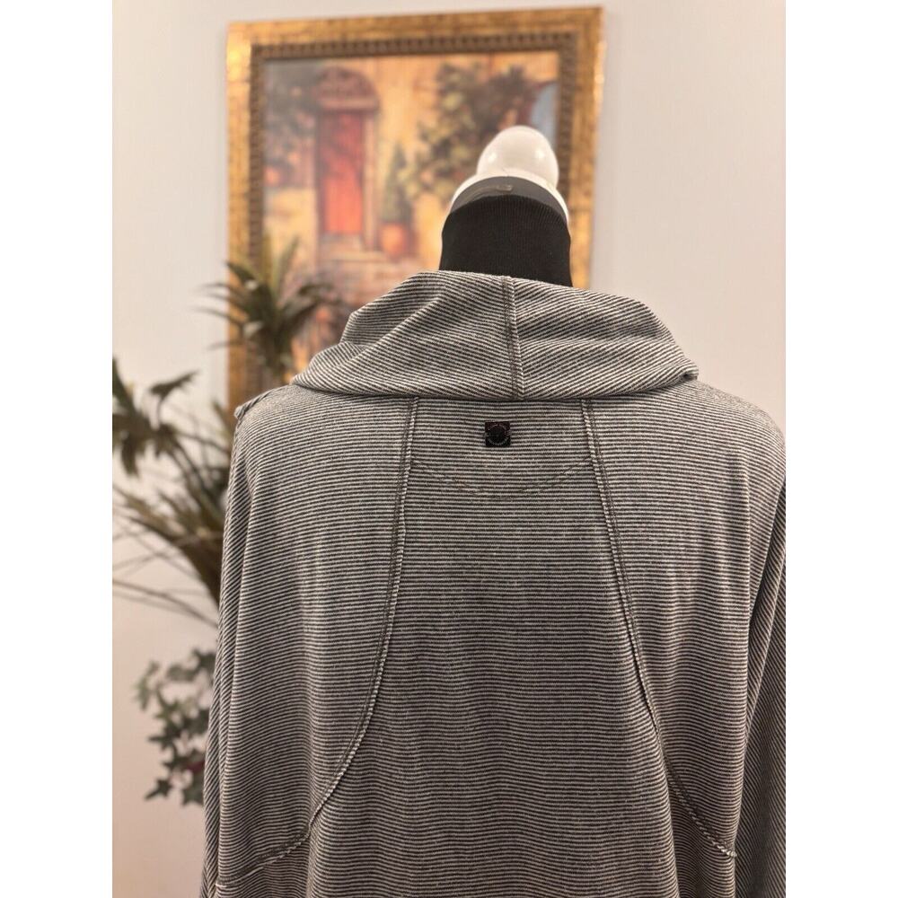 Women's Calvin Klein Performance Cowl Neck Front Wrap Grey/white Sweater Size L - Picture 5 of 10